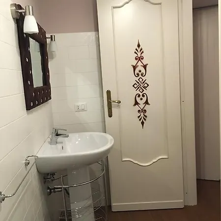 Semesterbostad Moni *