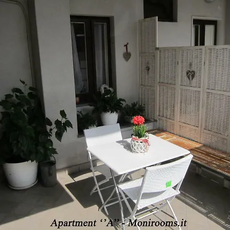 Semesterbostad Moni Giarre