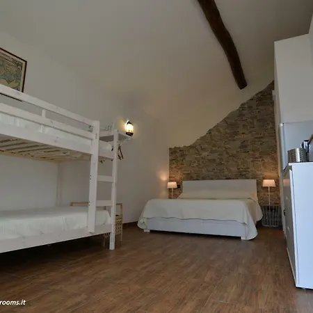 Semesterbostad Moni Giarre