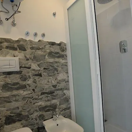 Moni Semesterbostad *